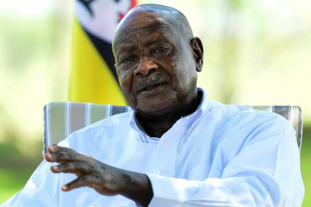 乌干达总统在反同性恋法上说“没有人会动摇我们”