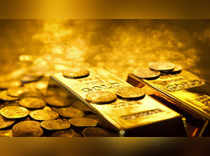 Gold trades in tight range as market awaits debt ceiling vote