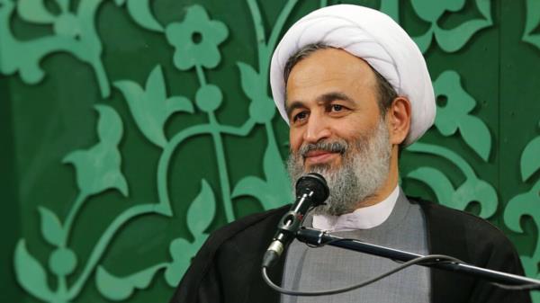 哈梅内伊最喜欢的神职人员“侮辱”先知穆罕默德，伊朗人谴责“双重标准”