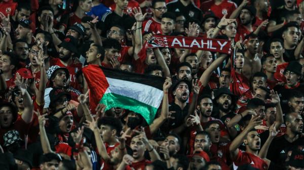 加沙抵制:呼吁埃及Al - Ahly终止与可口可乐的合同，理由是可口可乐与以色列有联系